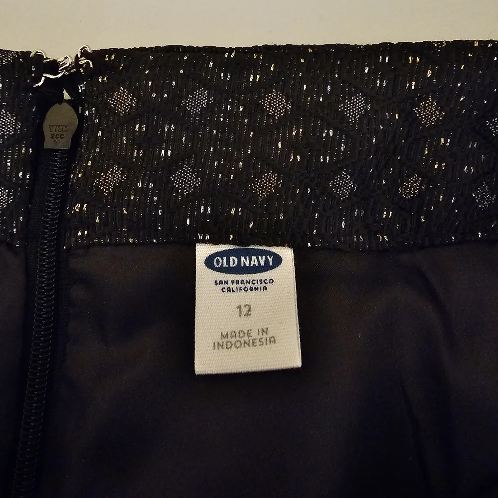 Old Navy Brand New With Tags shirt I size 12 - Picture 4 of 4